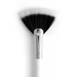 Fan Highlighter Brush