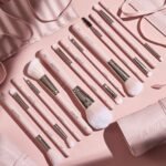 Smoke 'N Roses Brush Roll Makeup Tools & Accessories - Image 3